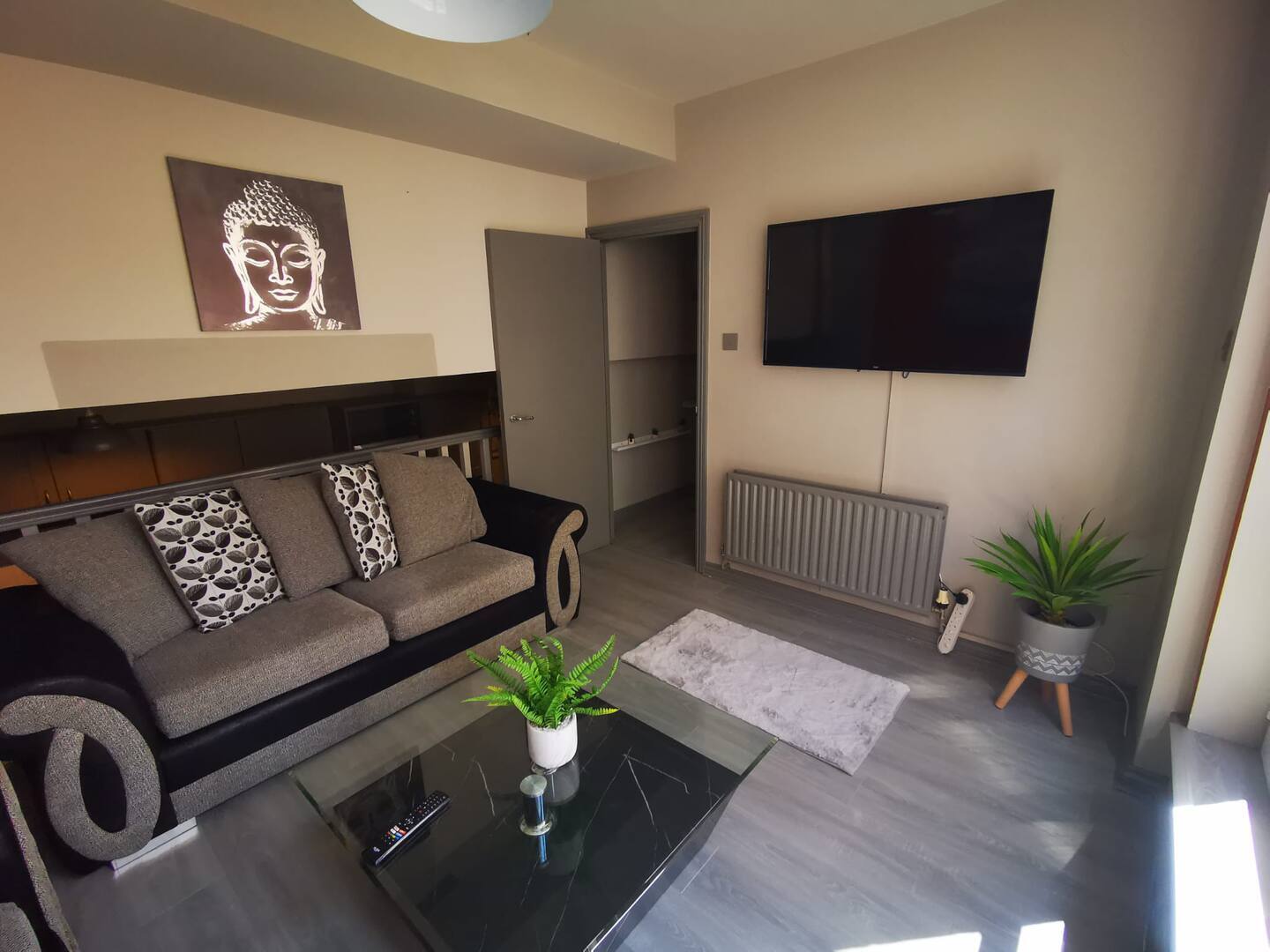 2BR Central Apartment photo 2