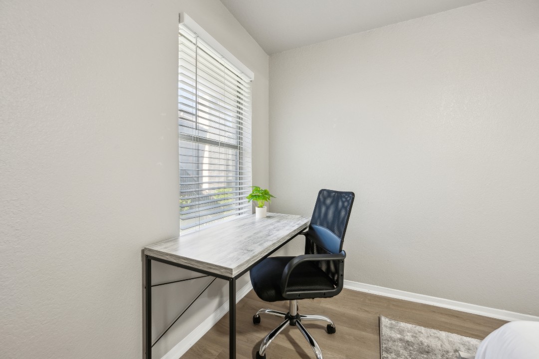 The Chandler · Unit 421 1/1
