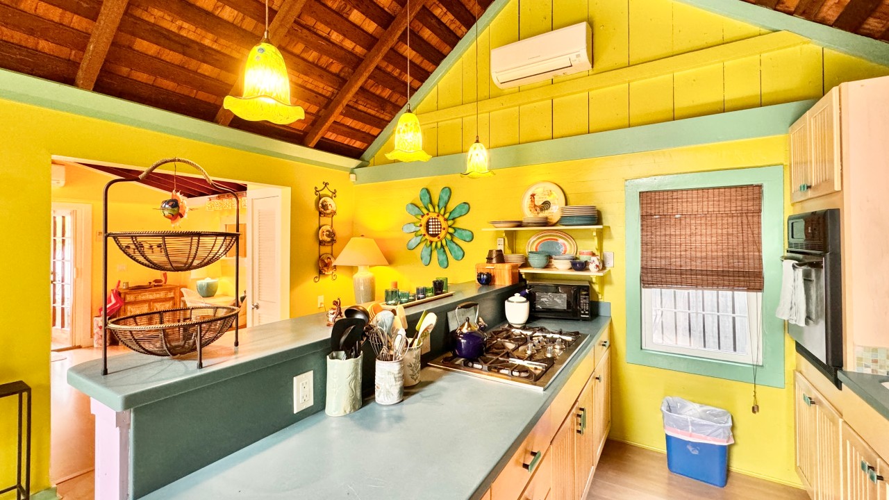 Carsten Lane Cottage — Kitchen