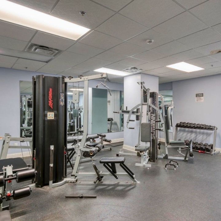 on East, 636- · Unit 111  1/1