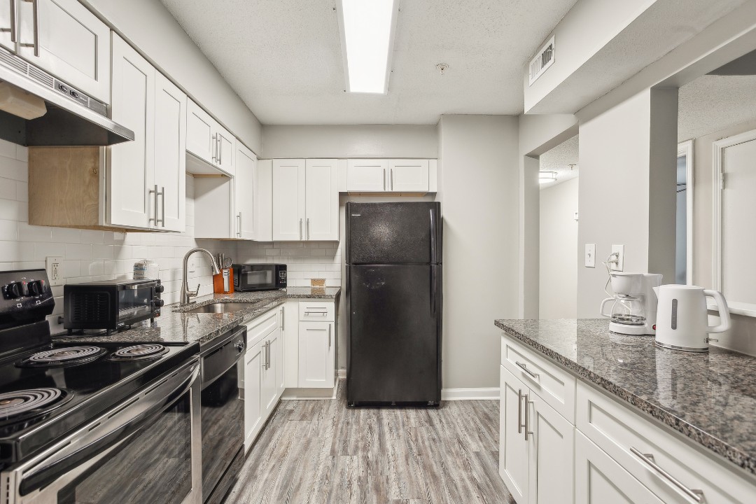 Crest at East Cobb 1812E · Unit 2/2