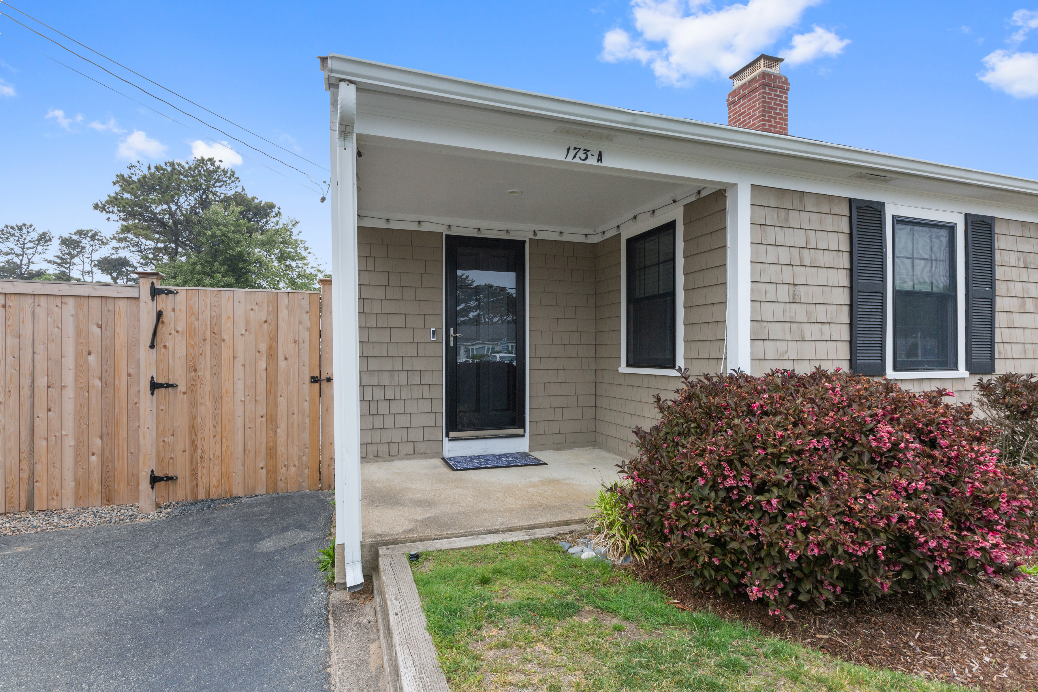 Cape Cod Beach Cottage - Unit A - Photo 34 of 34