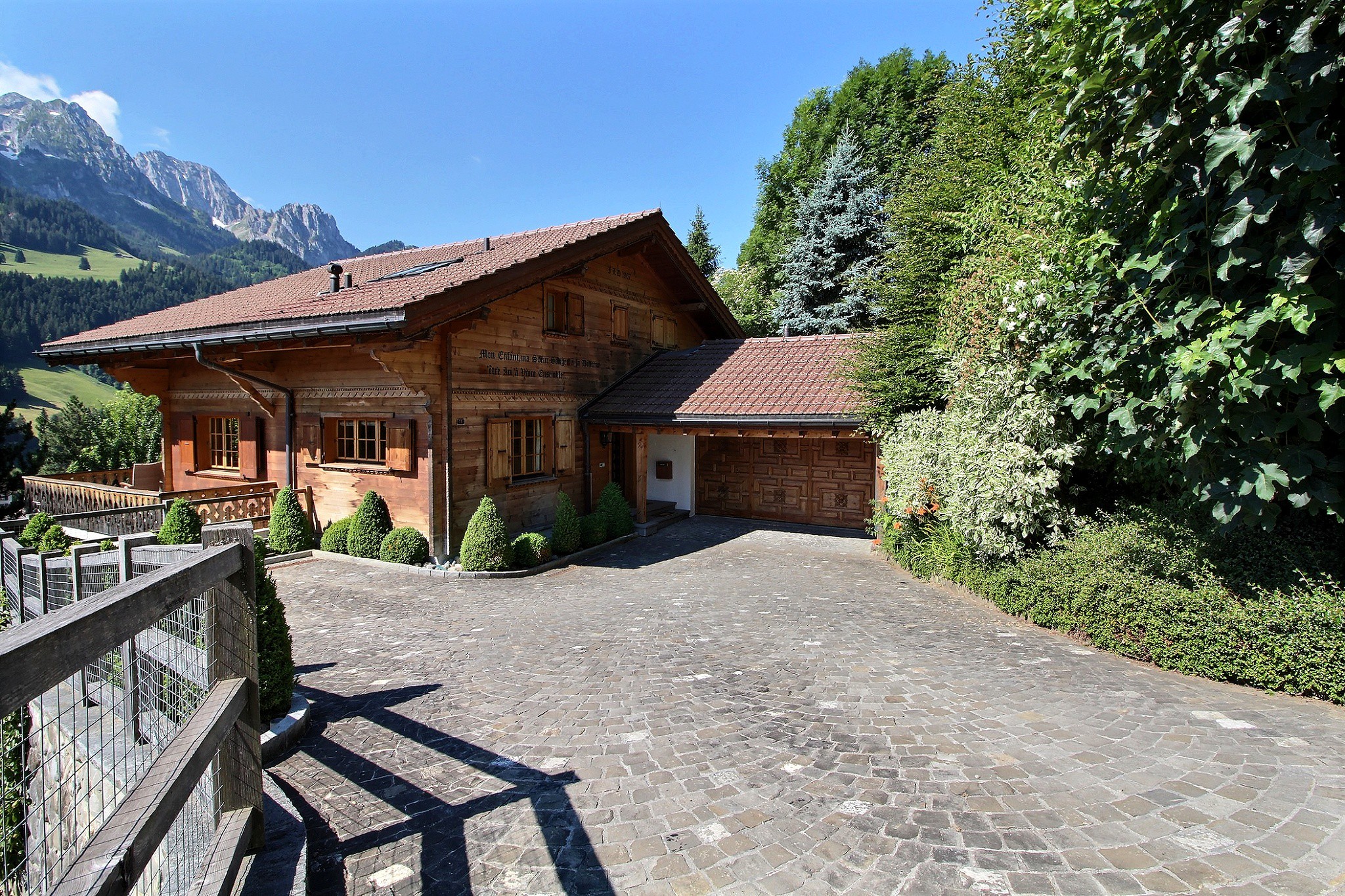 Chalet Caprice — Rougemont, VD — vacation rental