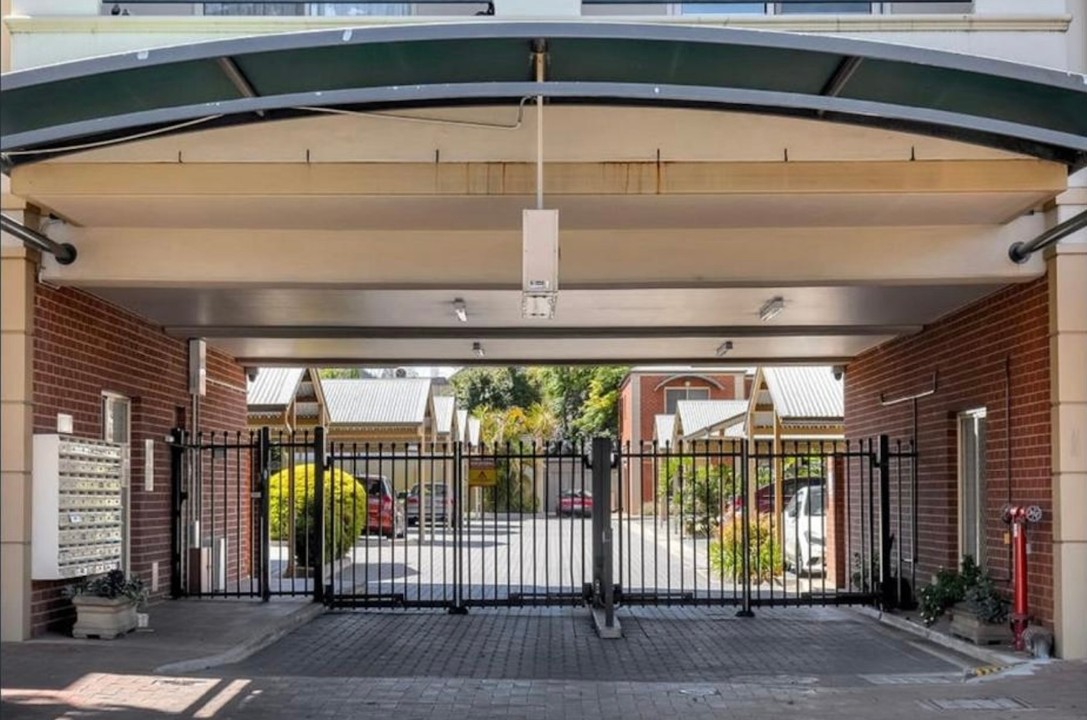 Intercom access and electric gate within a gated community provide peace of mind for all guest profiles.