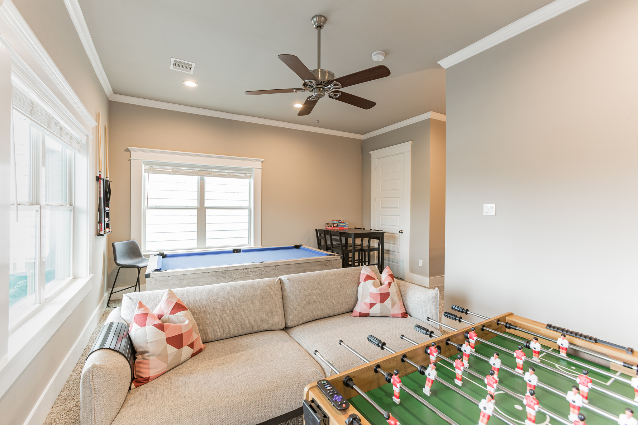 1006 Enid St photo 2