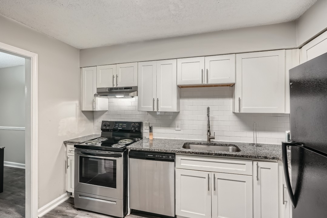 Crest at East Cobb 1830B · Unit 2/2