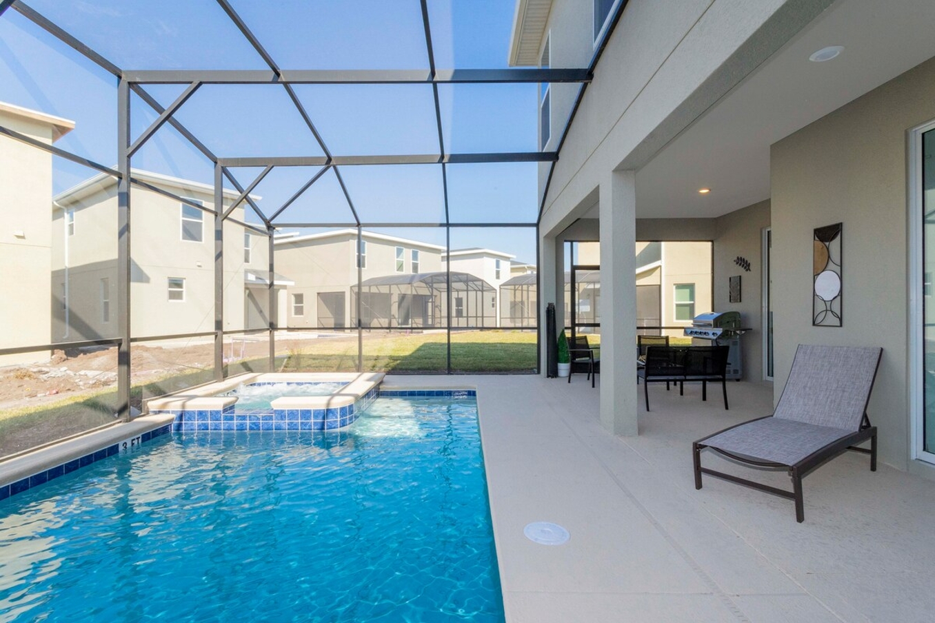 Let's explore this amazing outdoor space! Enjoy a spacious private pool, relax on stylish outdoor furniture. Fire up the grill for a barbecue and create unforgettable family moments. This isn’t just a vacation—it's your private retreat!