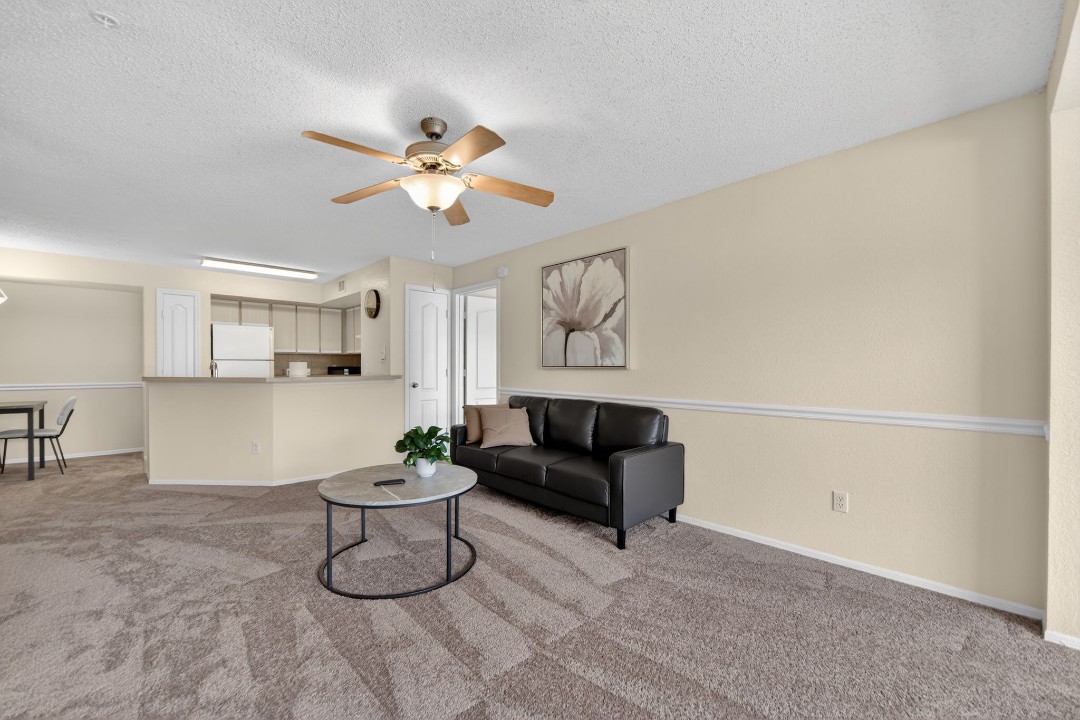 Avenue · Unit at Winter Springs 29-203 2/2