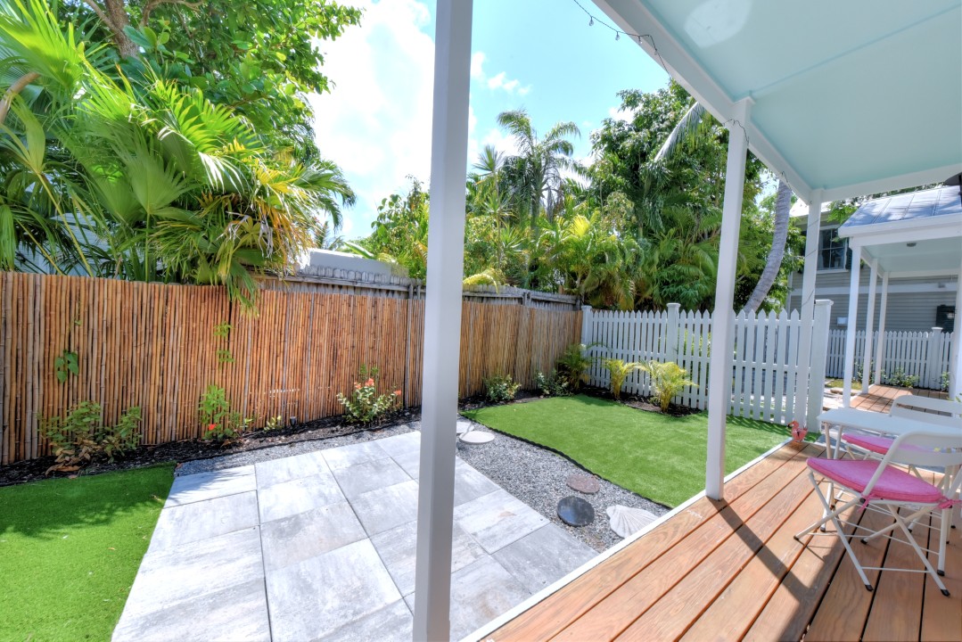1/1 Cottage close to Duval st. — 1/1 Cottage close to Duval st.