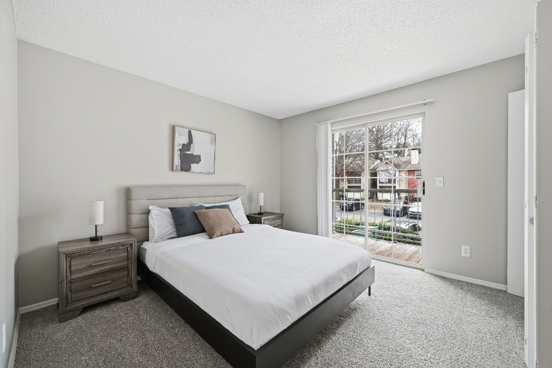 2 Bedrooms · Signature layout