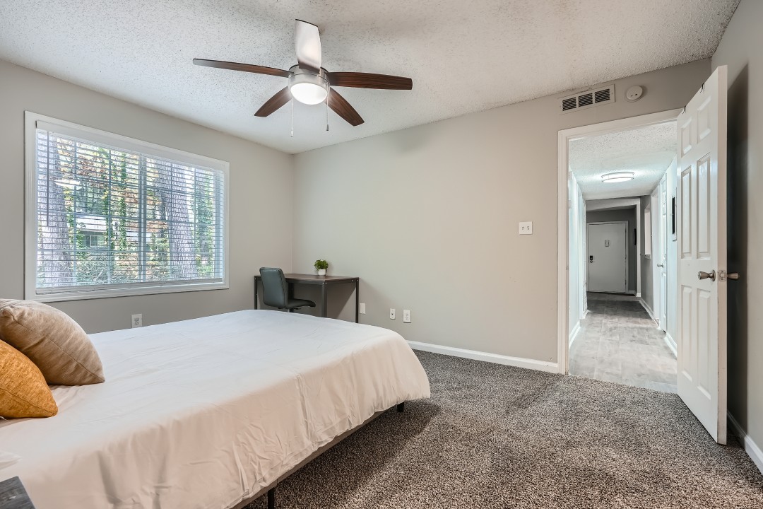 Crest at East Cobb 1830B · Unit 2/2