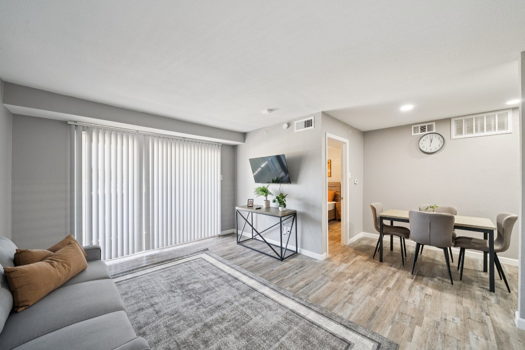 Vista Buena · Unit 3331 1/1