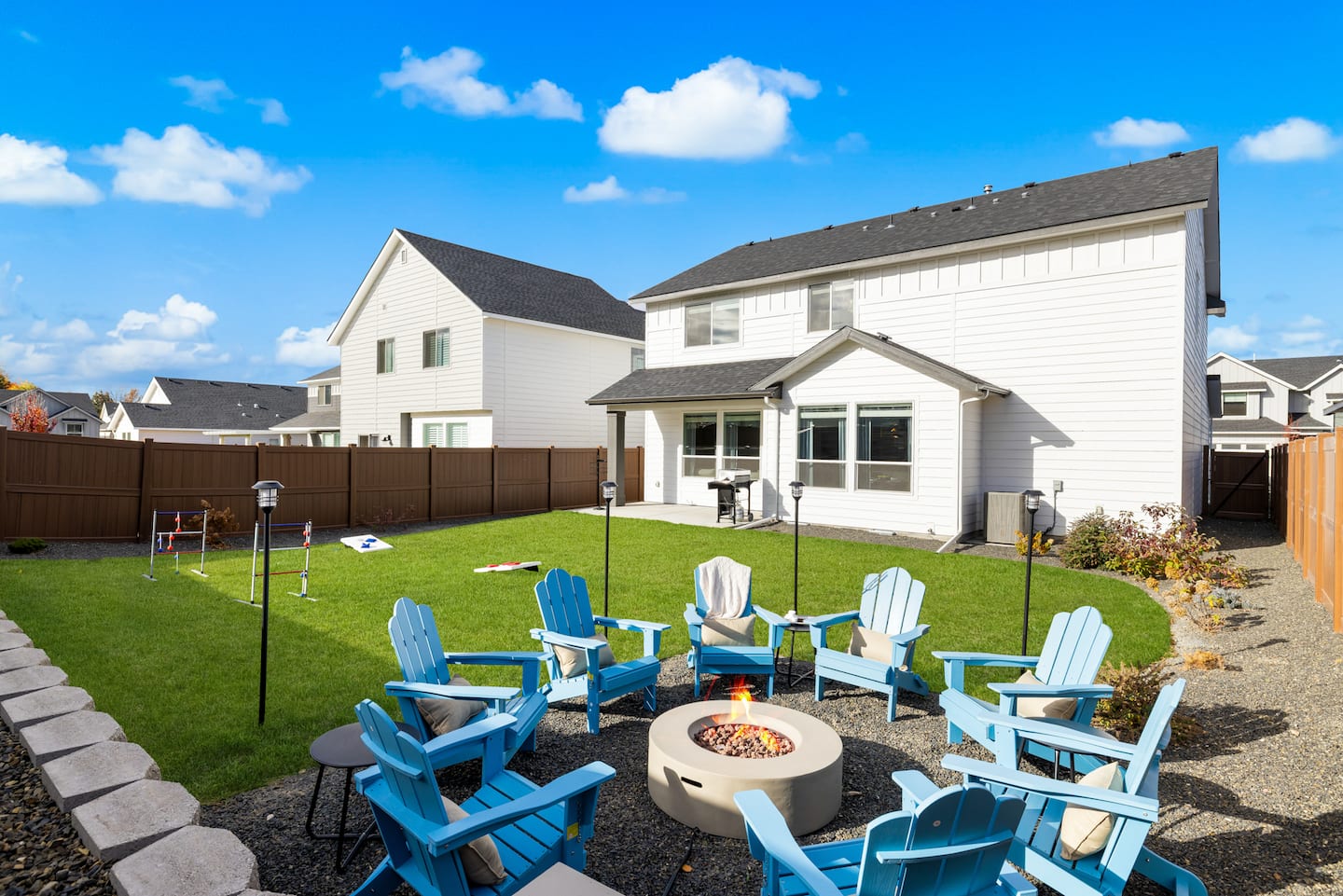 The Gathering Place-Fire Pit-Gym-Ping Pong-Hot Tub in Boise, ID