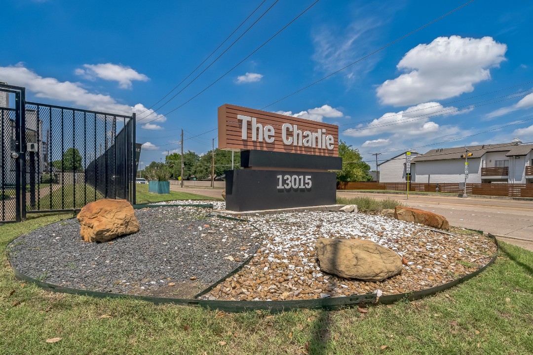 The Charlie · Unit 8105 1/1