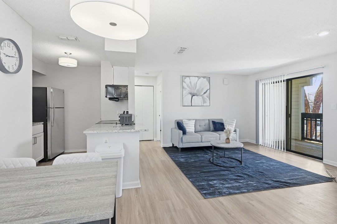 Taylor at 502 · Unit unit 2103-201 2/2