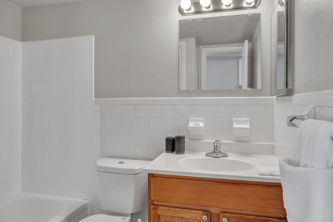 The Chateau, 306 Shipley Rd · Unit apt 610, 2bd/2bth