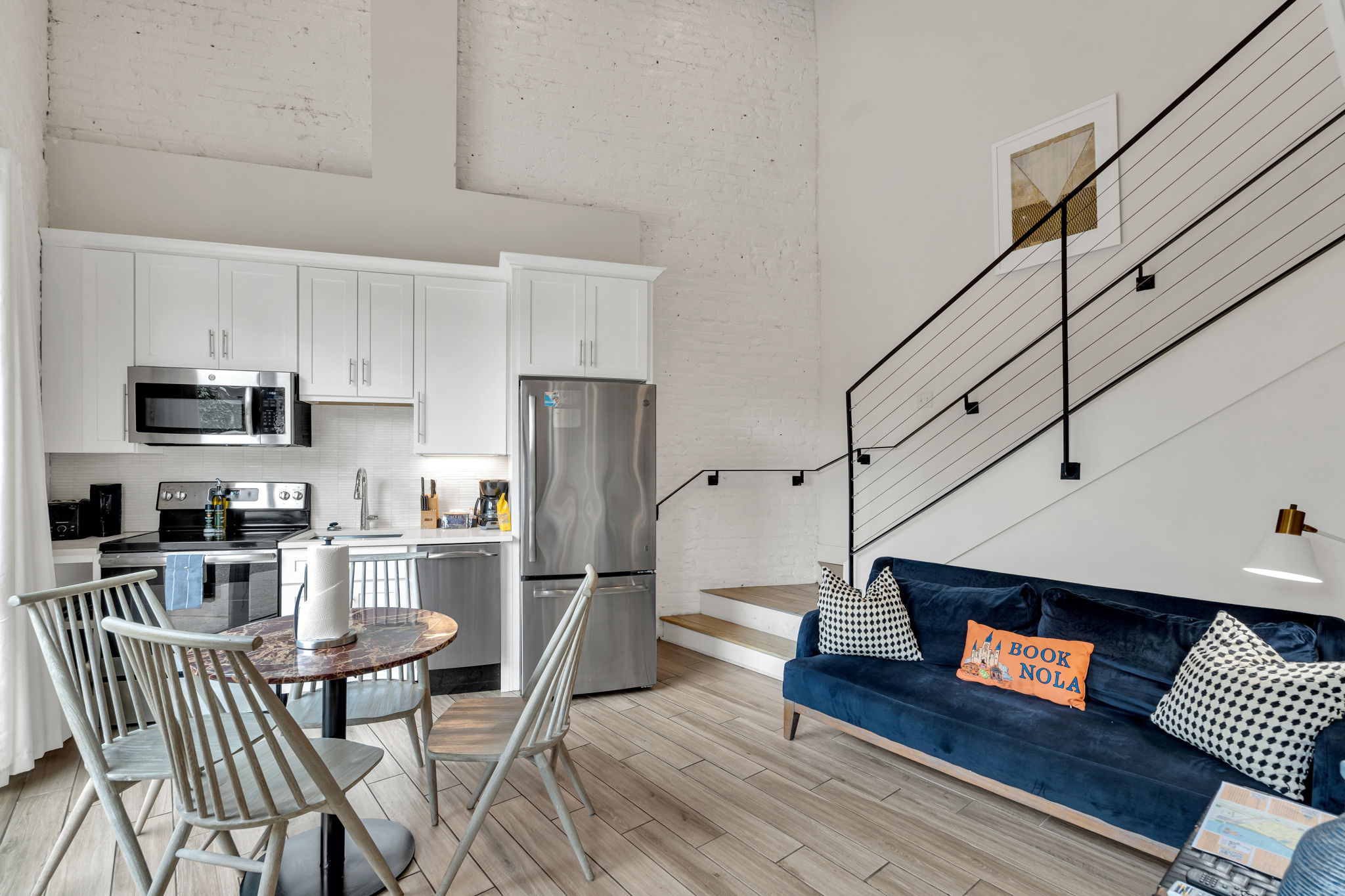 living room (unit 2)