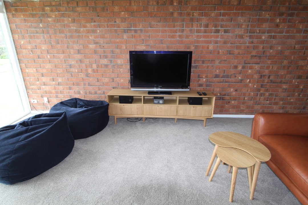 Entertainment Ready. Equipped with high-speed NBN WiFi and Smart TV. Includes books, board games, DVDs for all-weather entertainment.