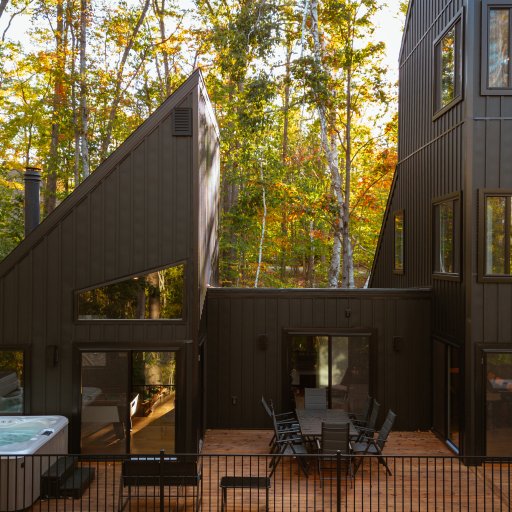 Modern architecture meets nature in this secluded Gaylord escape
