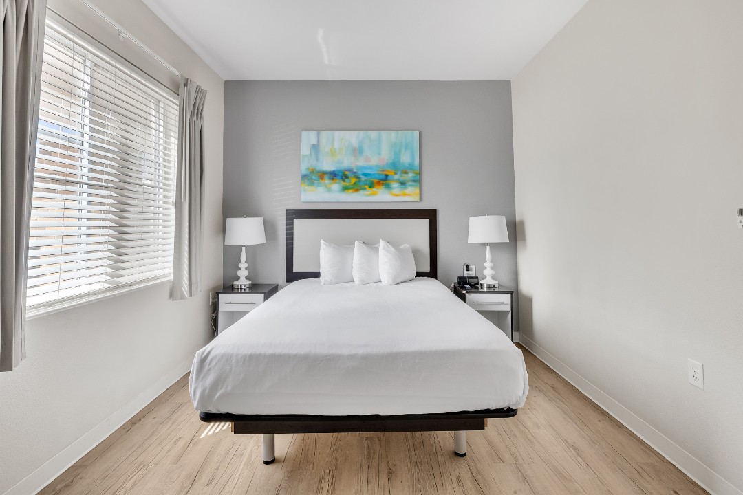 Simplicity At the Rim · Unit 1102  1102 3/2