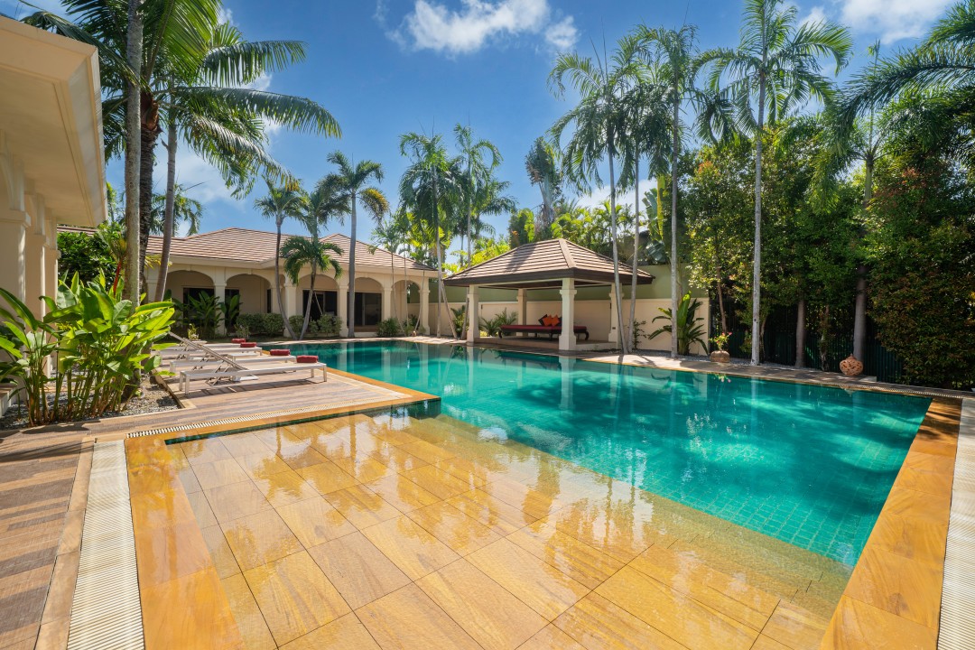 Hacienda · Sumptuous villa Nai Harn