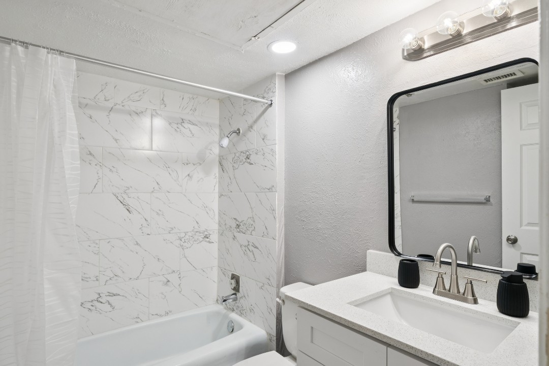 Vista Buena 2-164 · Unit 1/1