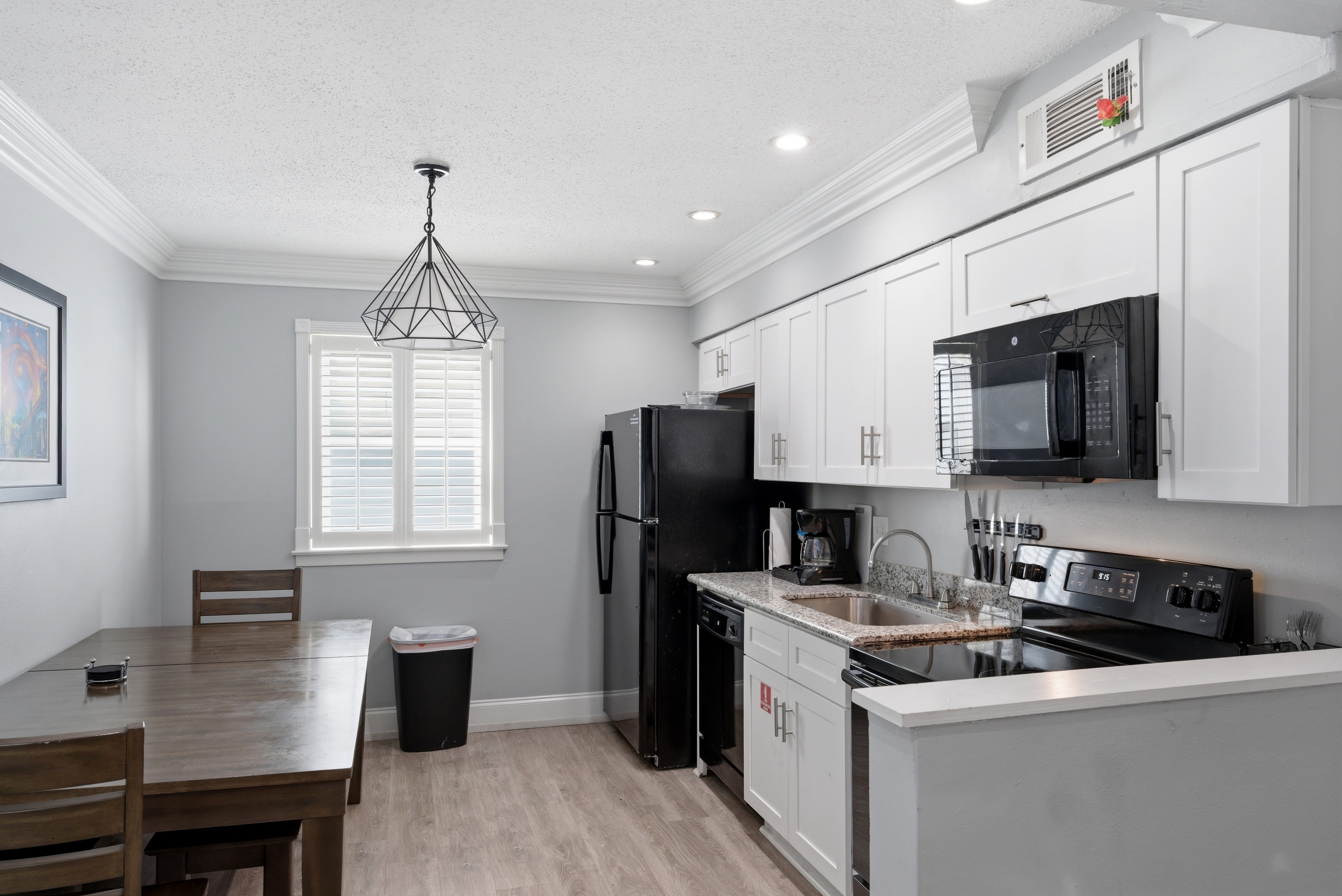 Cook dine and settle in with ease