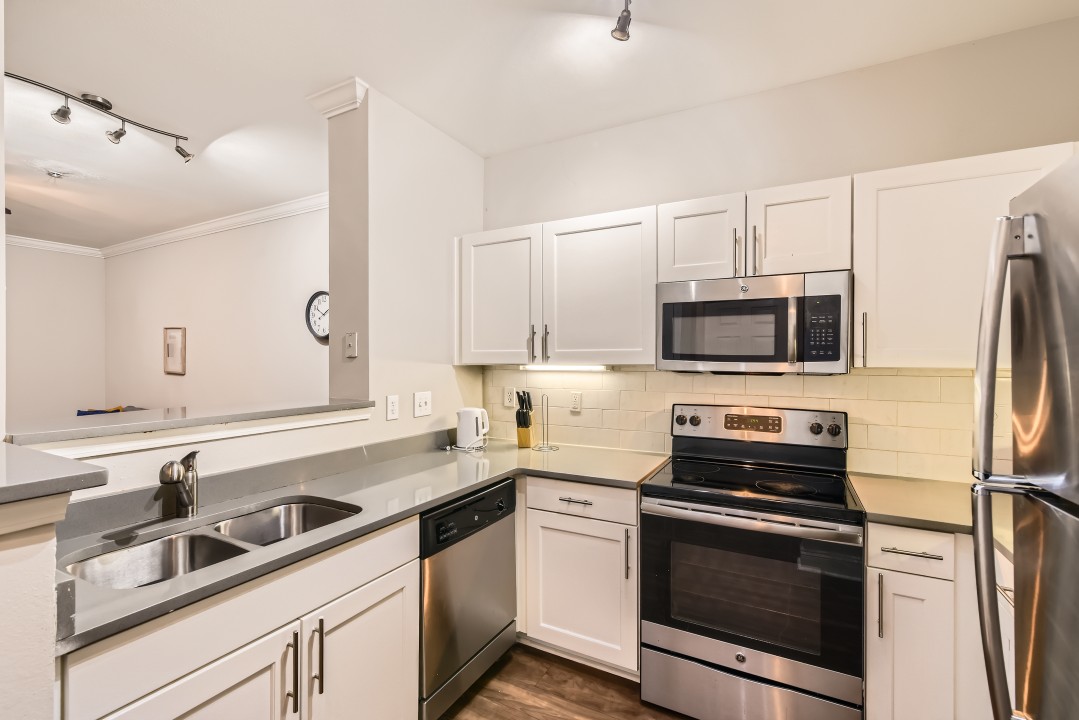 Crest at Midtown · Unit 4209 1/1