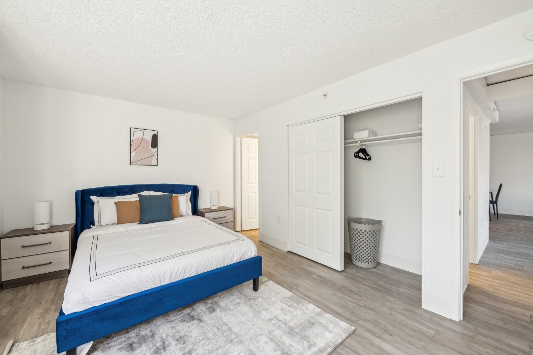 Legacy at Imperial Village · Unit 517 2/2