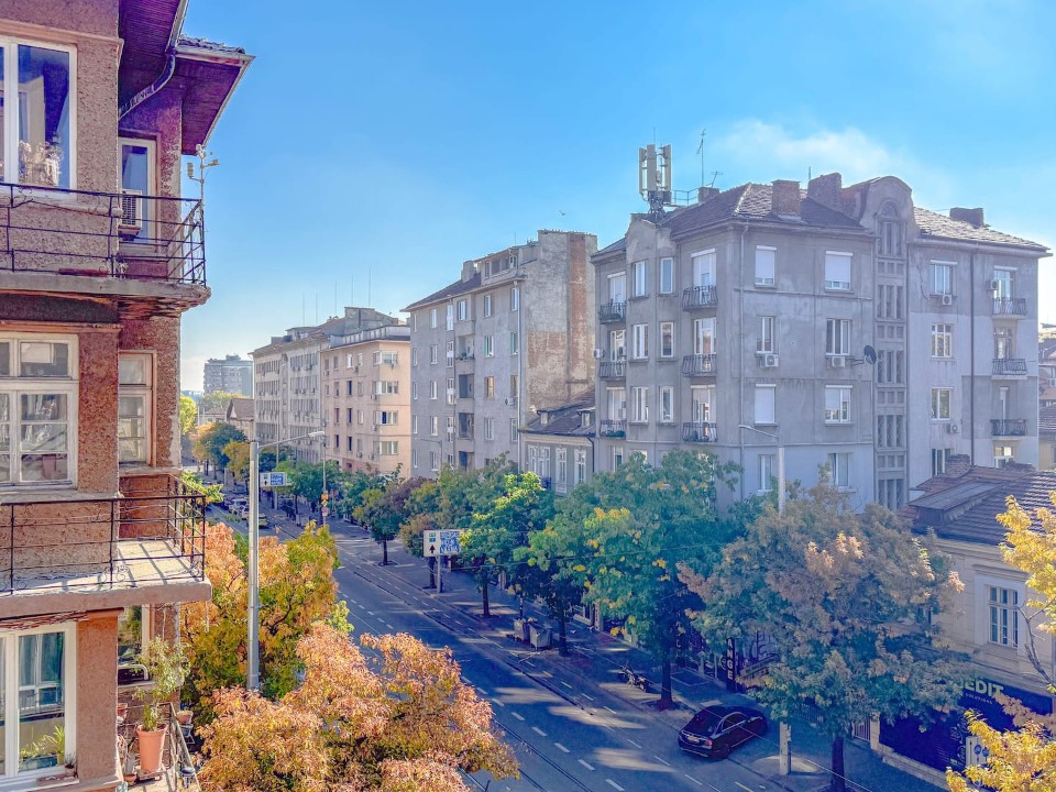 Property thumbnail 10