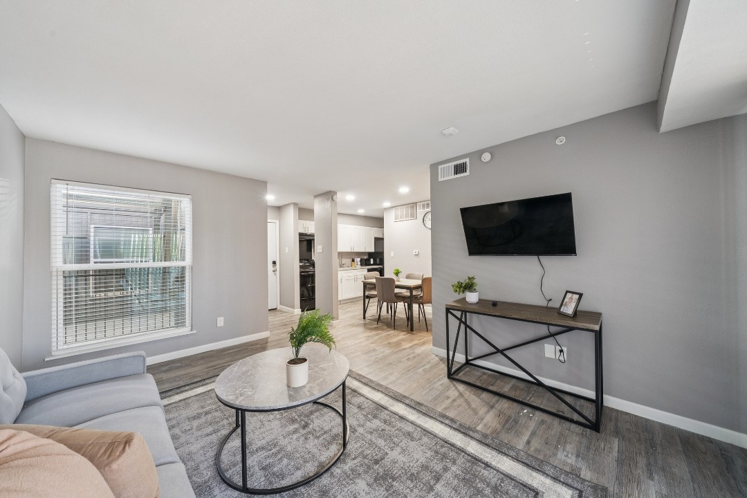 Vista Buena · Unit 3329 1/1