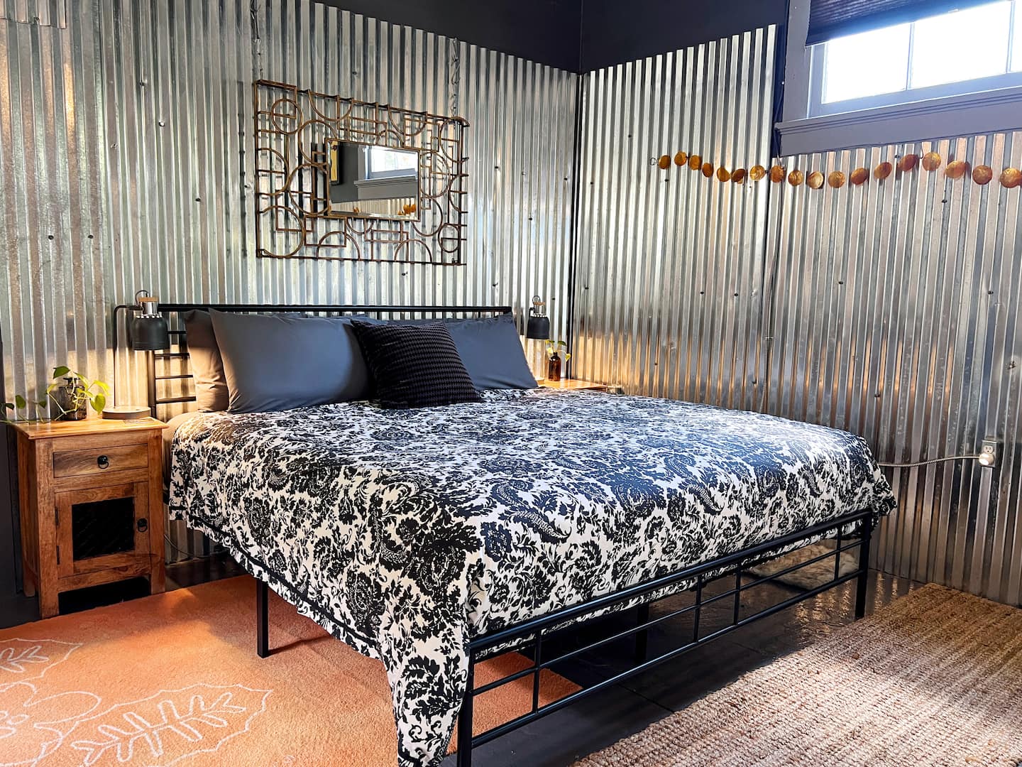 This king bed is quite comfy and very inviting after a day of galivanting through Nola.