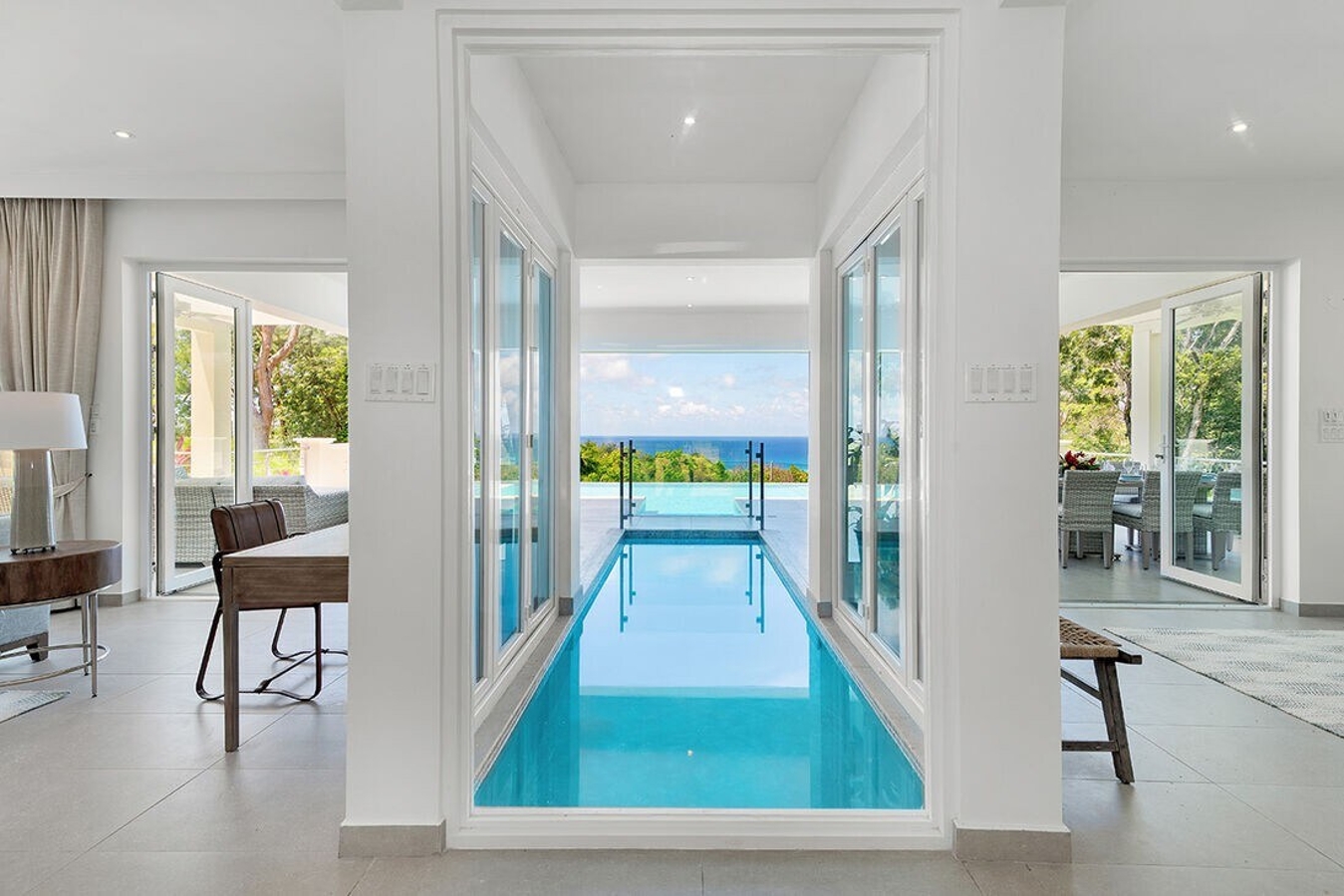 BougainVilla 6BR, Montego Bay, Half Moon + Golf membership, fully staffed, modern! — Montego Bay, St. James Parish — vacation rental