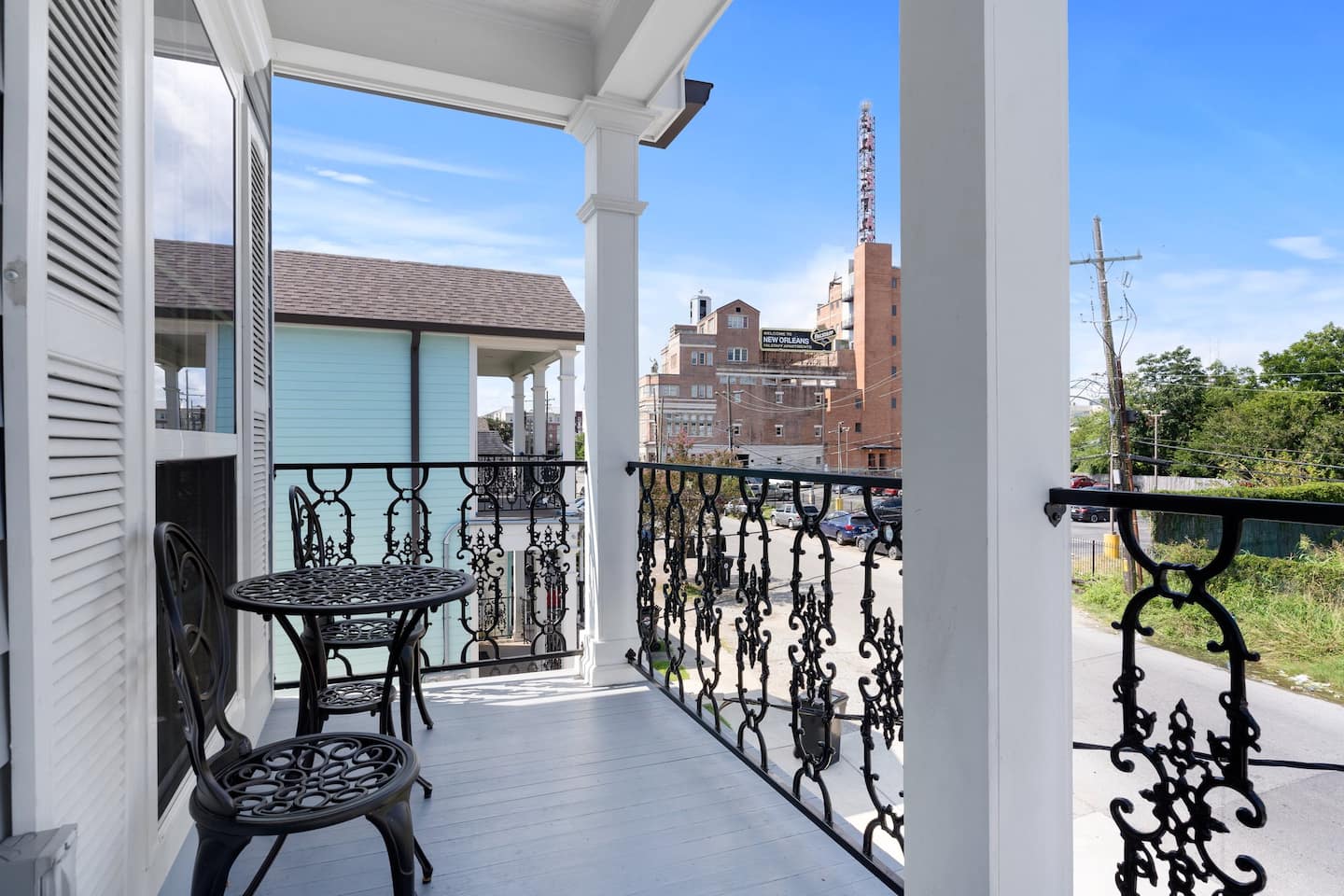 Balcony perfect for outdoor lounging!