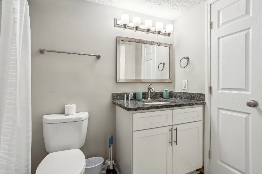 Crest at East Cobb 1832B · Unit 1/1
