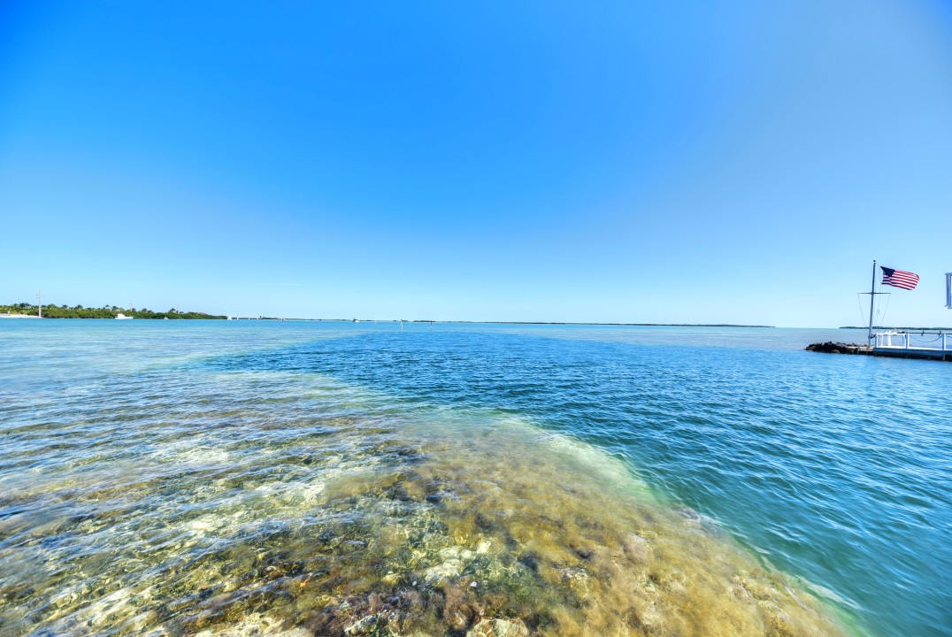 Windy Point Oceanfront in Geiger Key — Channel