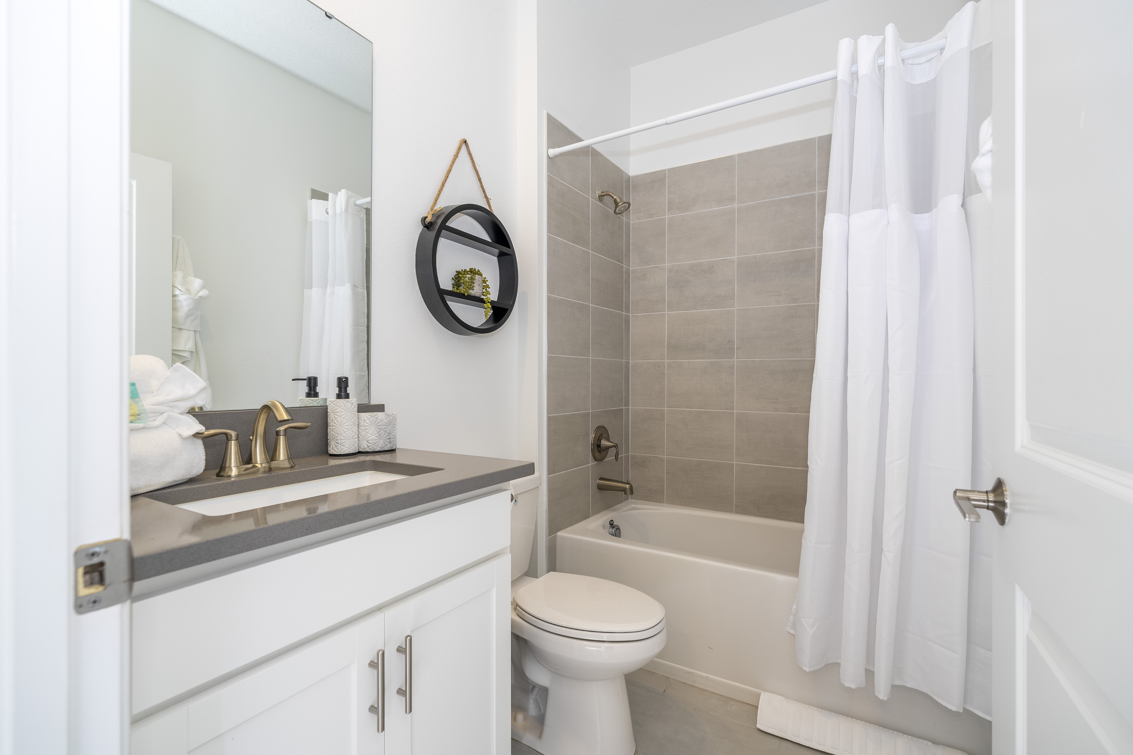 Full restroom next to room #1