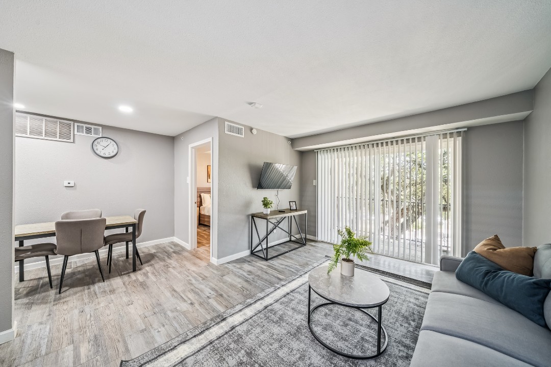 Vista Buena · Unit 3332 1/1