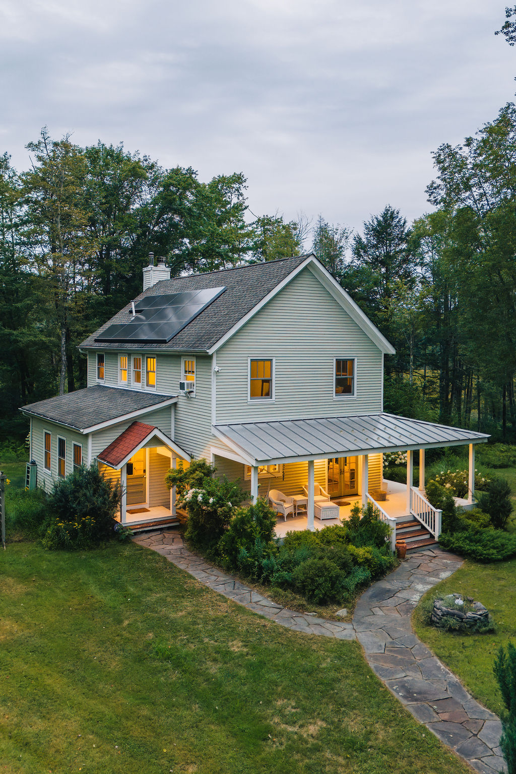 Secluded Charming Farmhouse Lake Views Firepit — Narrowsburg, NY — vacation rental