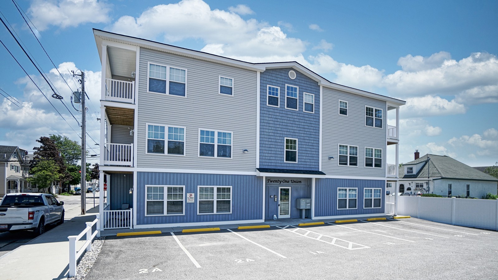 Vacation Rental Beachside Abode 1ABayley Vacation Rentals