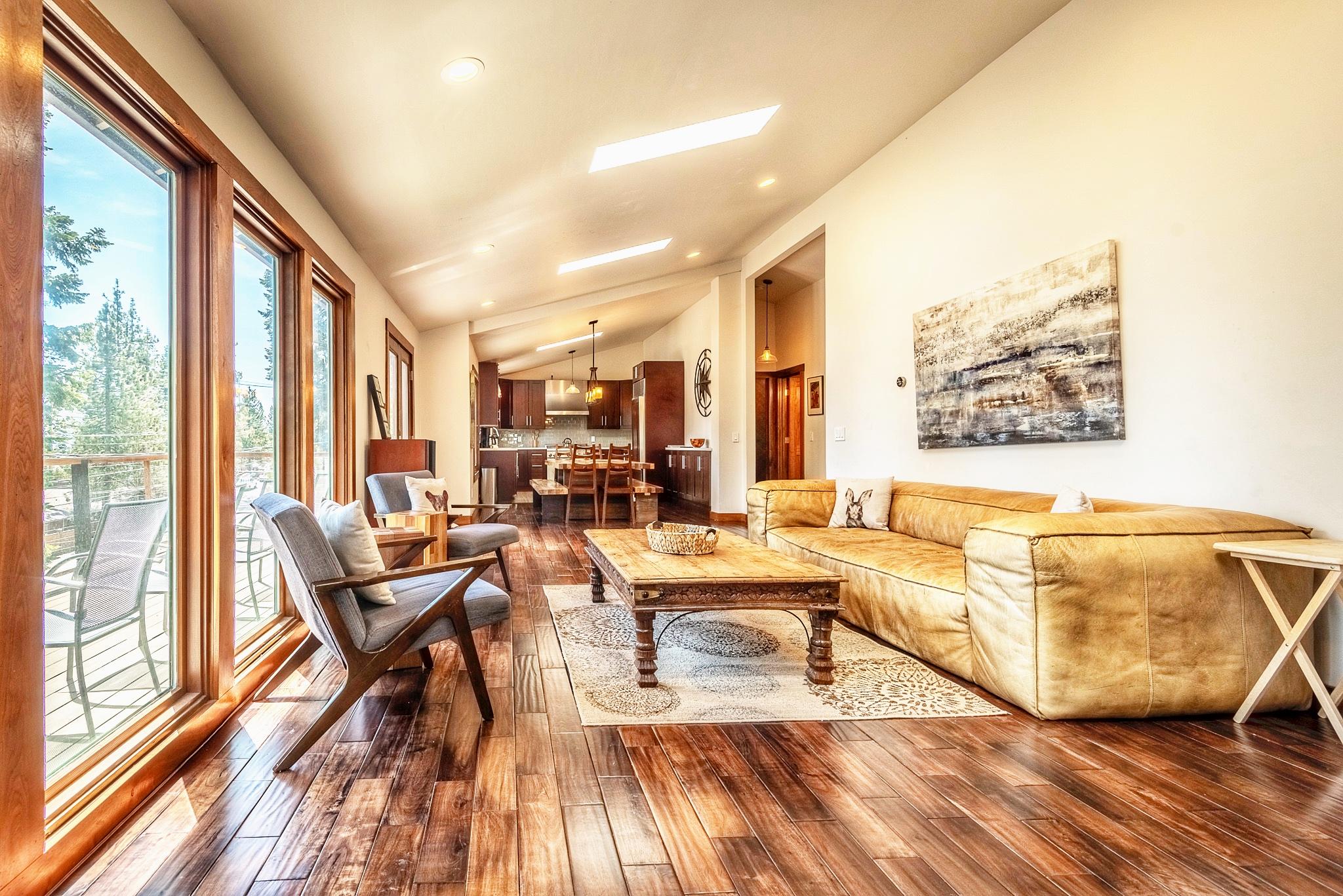 Lakeside Bliss Retreat