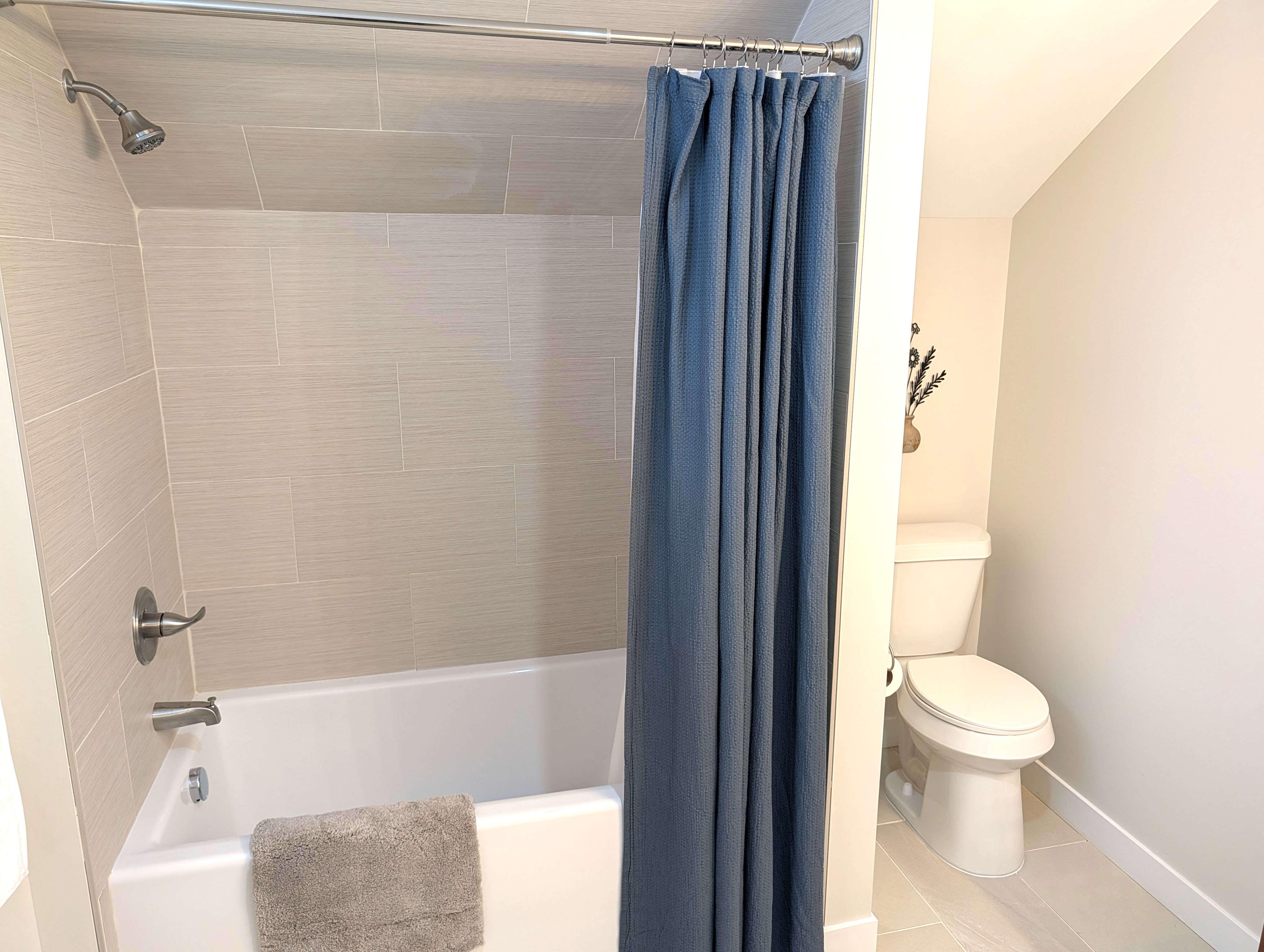 BATHROOM #3 (SECOND FLOOR):  Full bathroom on the second floor.