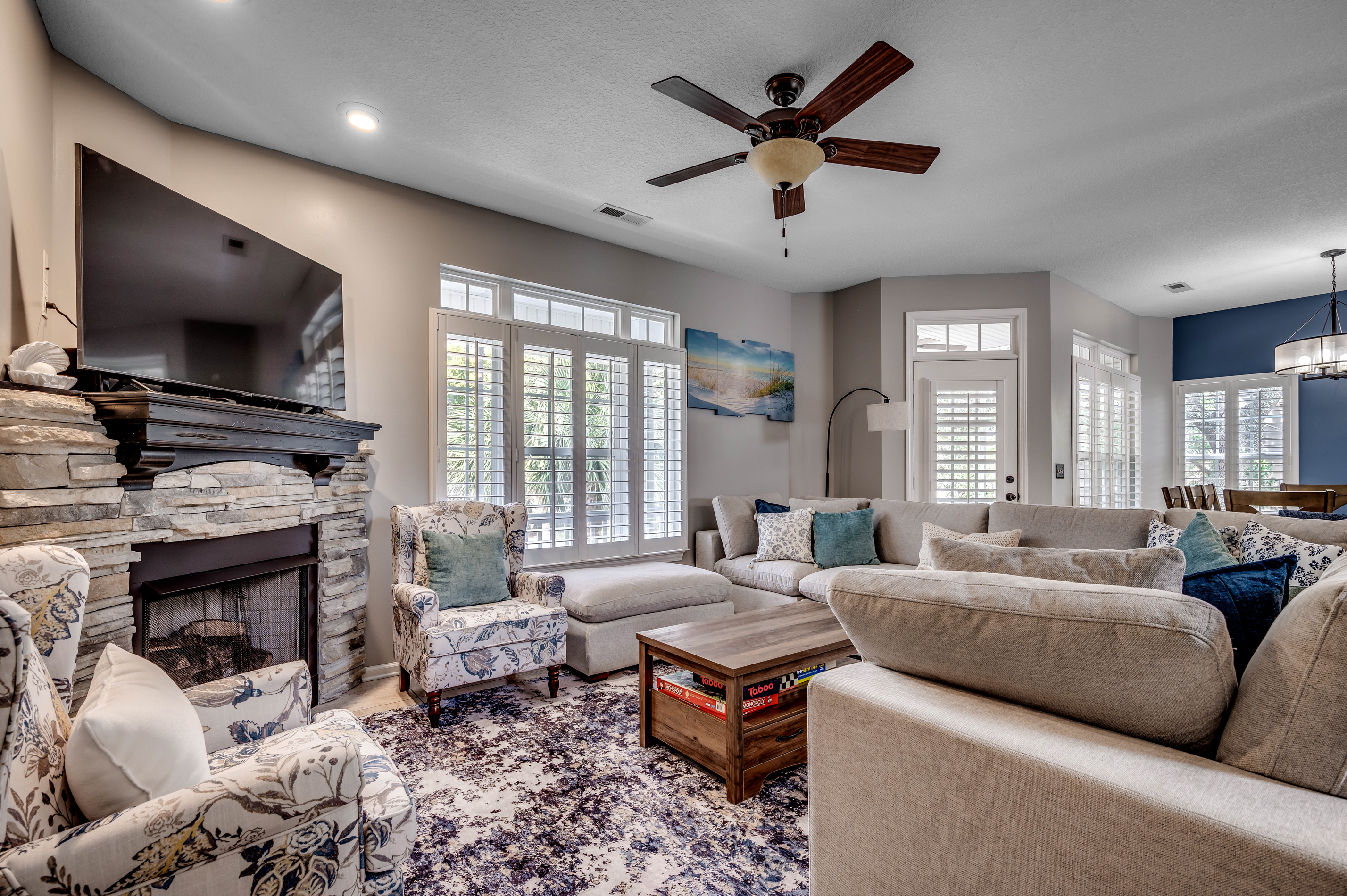 Shore Nuff:1 block to bch, priv pool, Golf Cart in Surfside Beach, SC