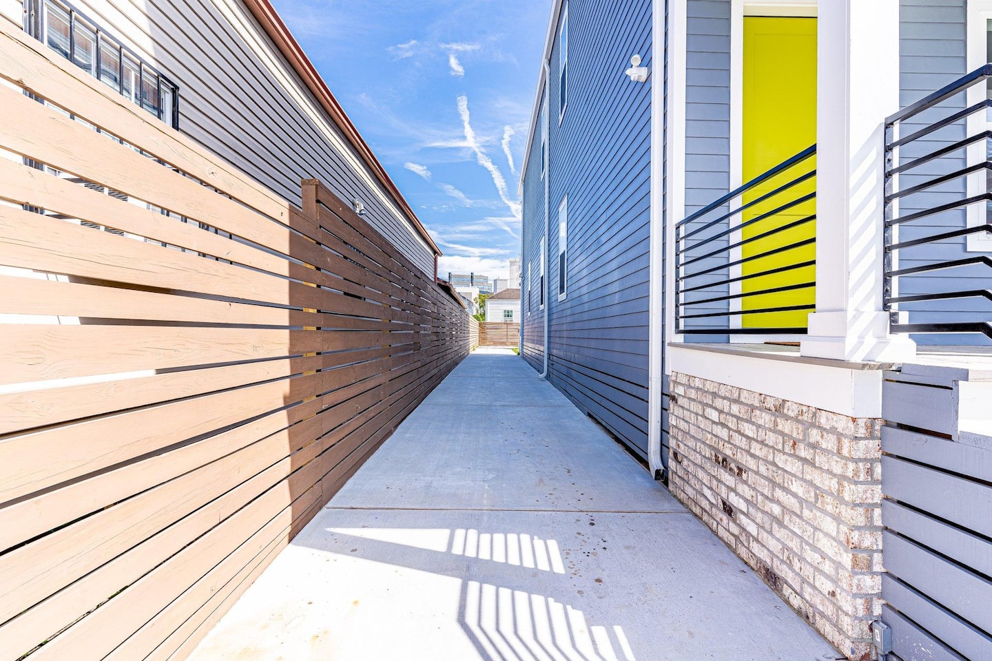 Alright, now back to outside! A phenomenal home always needs a super long driveway, right?