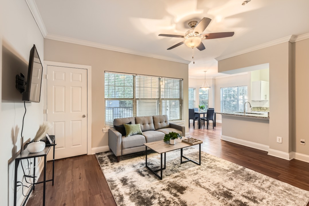 Crest at Midtown · Unit 4117 1/1