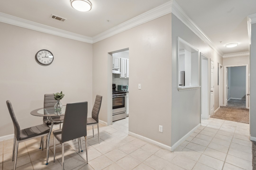 Crest at East Cobb 1826B · Unit 2/2
