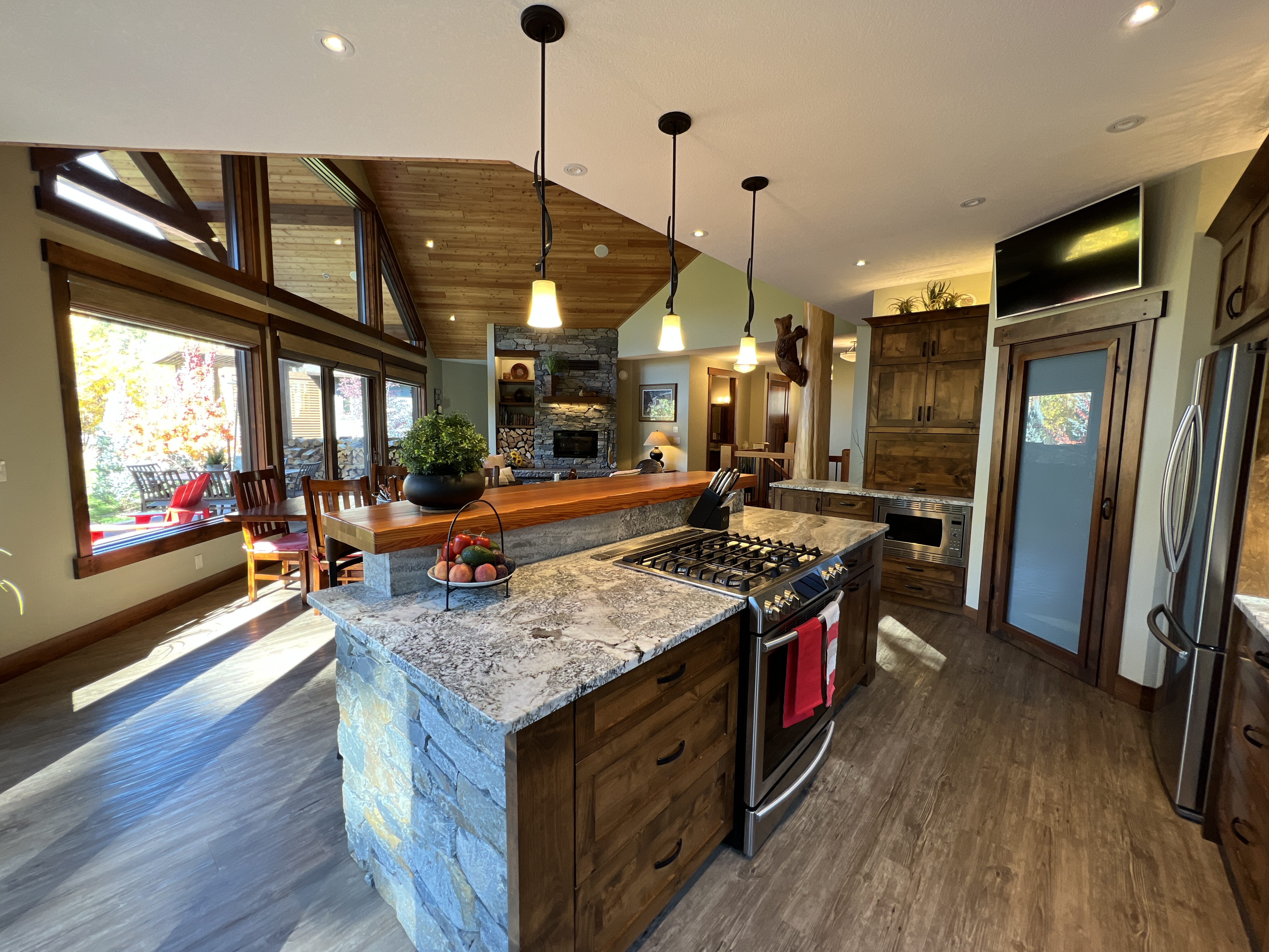 Breathtaking Mountain Views And Modern Design - Luxurious Escape - Kimberley