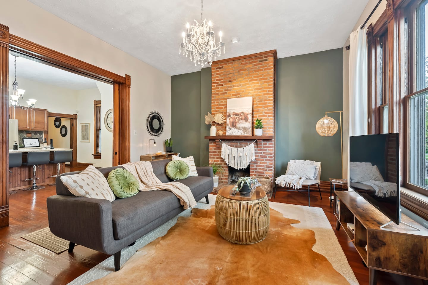 30+ Short North | Walkable | Spacious And Cozy - Columbus