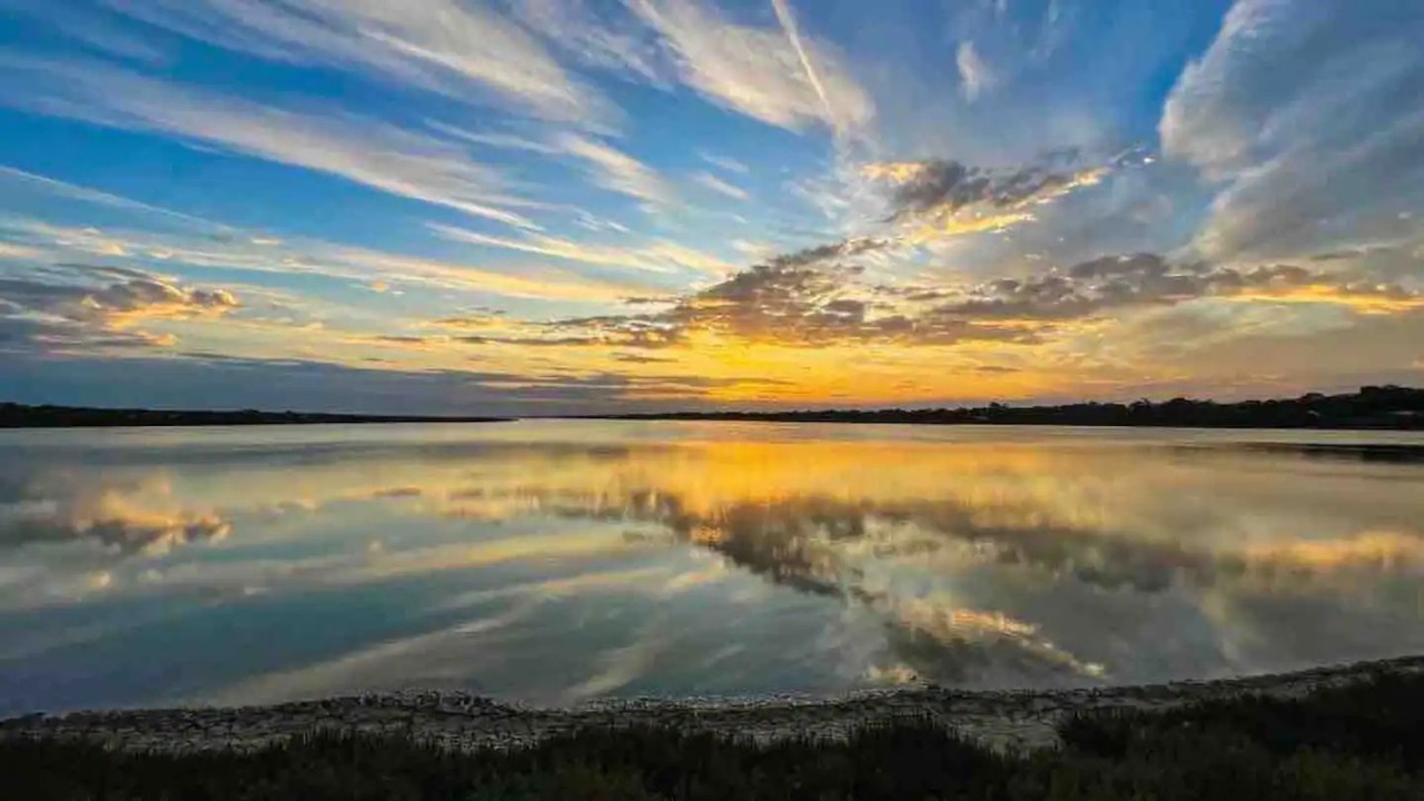 Escape to Lakeside - 