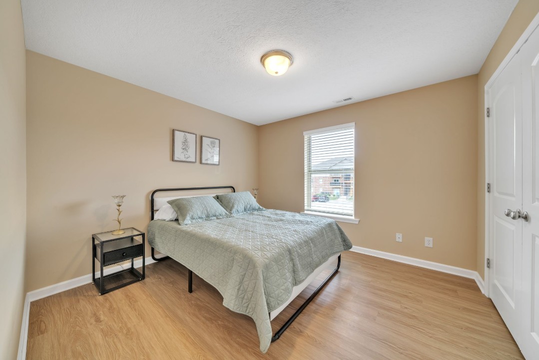 Stonecrest 701, · Unit 2/2